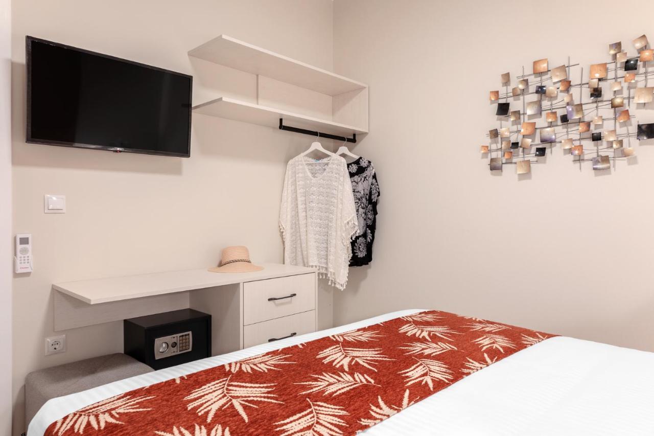 Corali Suites Andros Batsíon Exterior foto