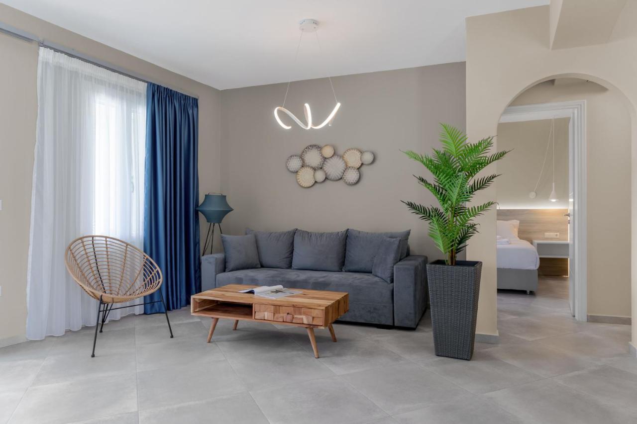 Corali Suites Andros Batsíon Exterior foto